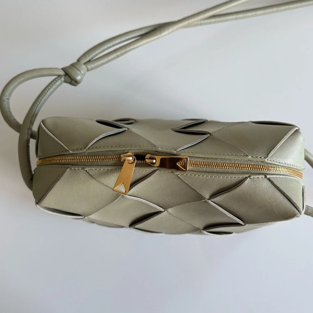 Bottega Veneta Intrecciato Cassette Bag Olive Green Woven Leather - Picture 3 of 6